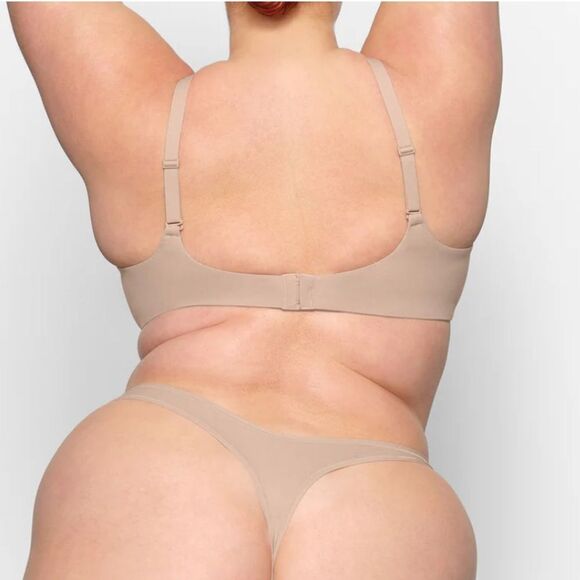 SKIMS FITS EVERYBODY T-SHIRT BRA MICA‎ 32C NWT - Picture 4 of 9